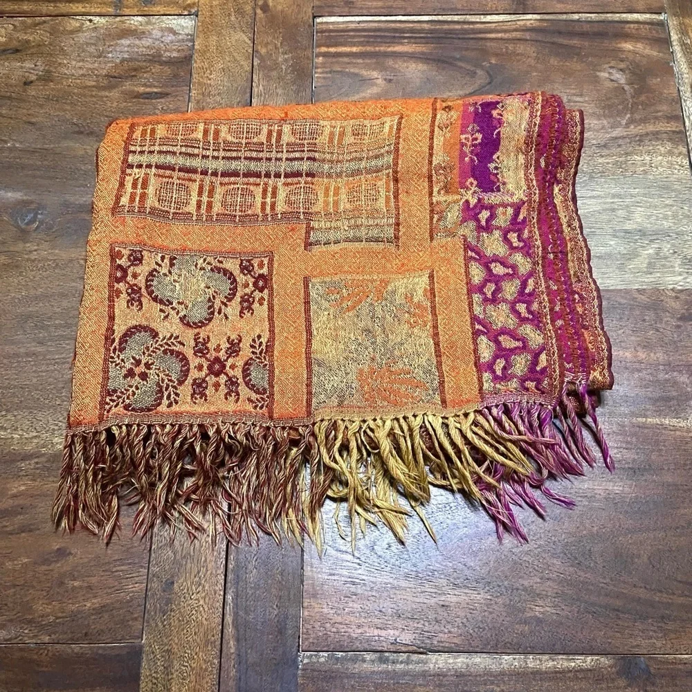 100% oversized wool scarf